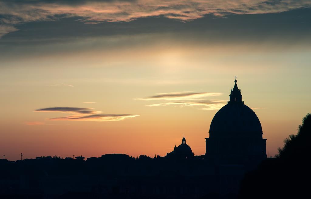 La Cupola Del Vaticano Roma Exterior foto